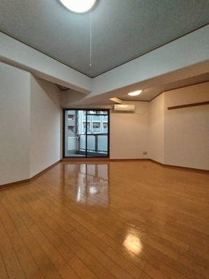 【洋室】 | ハーベスト・メイセイ | 広々とした洋室です