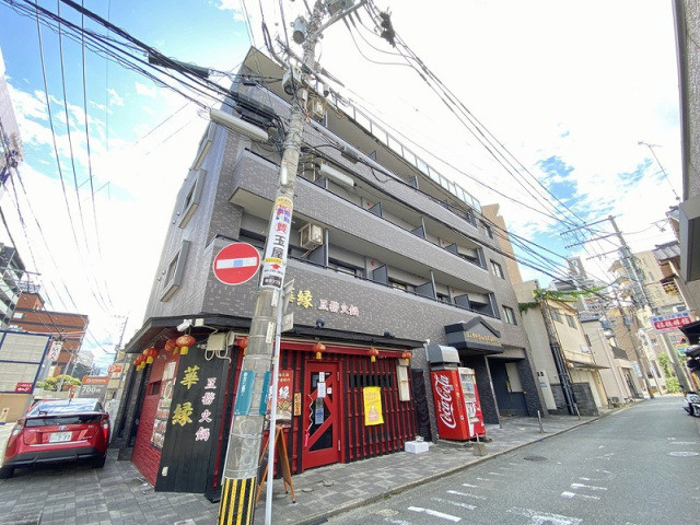 リヴァーオンステイツの外観