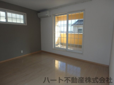 【洋室】 | 西阿知町山本貸家１