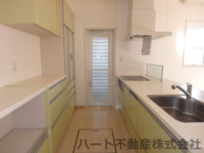 【キッチン】 | 西阿知町山本貸家１