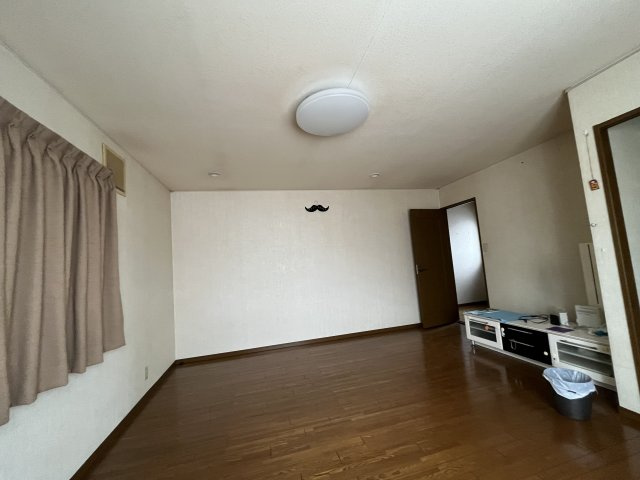 中古住宅　清本町8丁目の洋室|2階南東　入口