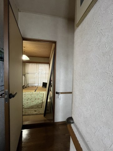 中古住宅　清本町8丁目の和室|1階中6帖入口