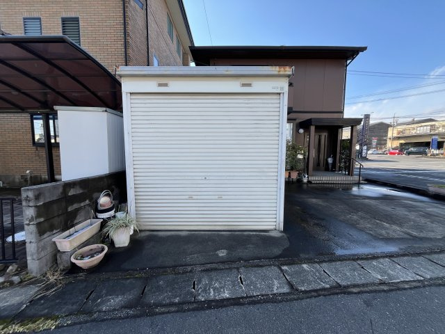 中古住宅　清本町8丁目の駐車場|車庫