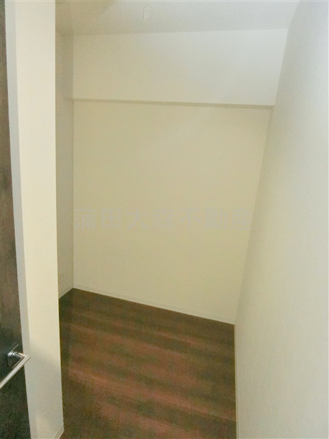 グランシャリオ新蒲田の内装|サービスルーム2.7帖