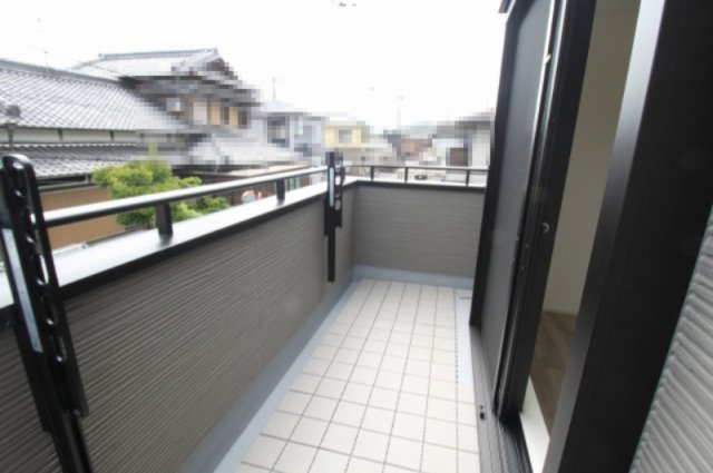 一宮東町　新築戸建　2号棟　【全2区画】のバルコニー|2Ｆ　南の部屋　8.0帖+ＷＣＬ＋バルコニー