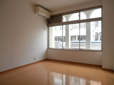 【洋室】 | ゴメイビル | 5.8帖