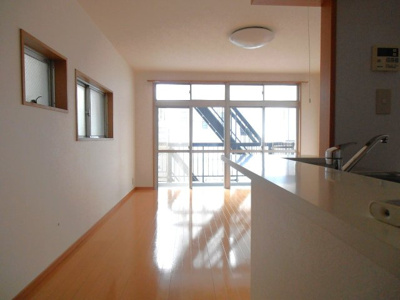 【居間・リビング】 | ゴメイビル | LD12.1帖