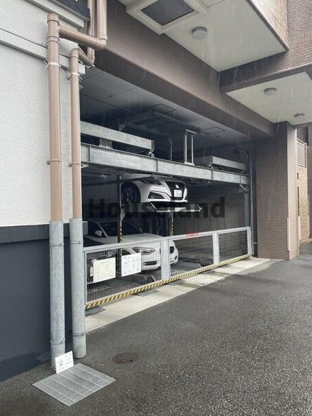 セレッソコート和歌山アクロスの駐車場