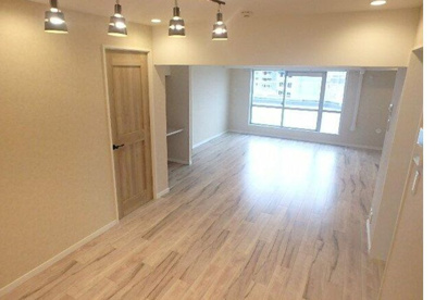 【居間・リビング】 | 朝日西巣鴨マンション | 使いやすいリビングです