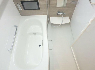 【浴室】 | 朝日西巣鴨マンション | 落ち着いた空間のお風呂です