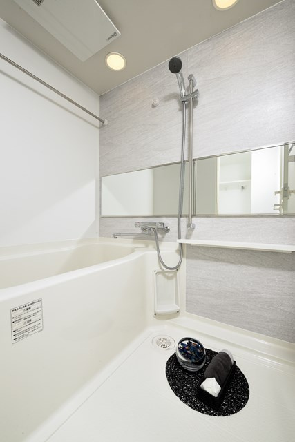 新品家具付きマンション春吉11(KaGood福岡)の浴室|日々の疲れを癒すお風呂付です