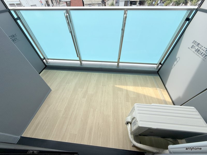 レオンヴァリエ長堀通　仲介手数料無料のバルコニー