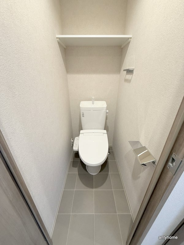 レオンヴァリエ長堀通　仲介手数料無料のトイレ