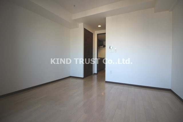 レジュールアッシュ梅田北の居間・リビング|居間です