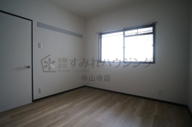 カーサ宝塚東の寝室