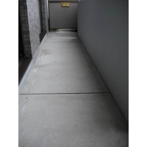 グランドゥール須田のバルコニー