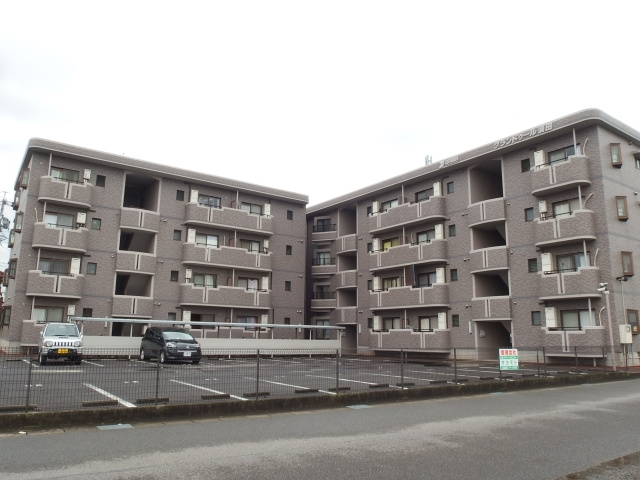 グランドゥール須田の外観