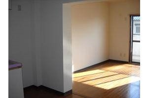 グランドゥール須田の居間・リビング