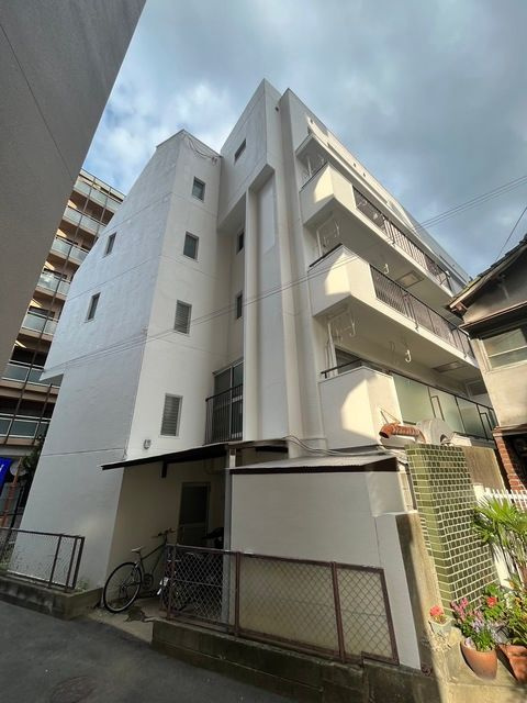 福岡市中央区赤坂３丁目の賃貸マンションの外観