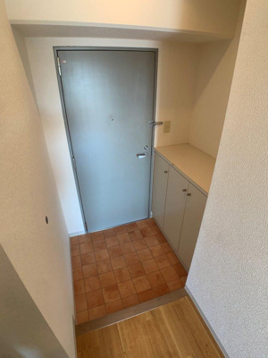 【玄関】 | ウエストハウスINLani（セパ）