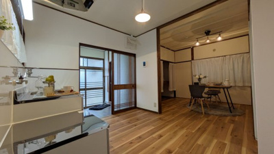 【居間・リビング】 | 泉佐野市下瓦屋戸建