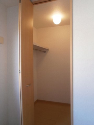 【収納】 | ルピナス コート　Ｃ