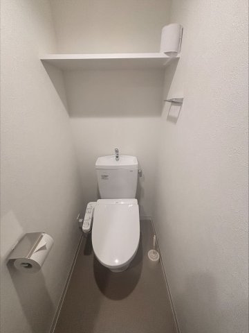 【トイレ】プレサンス難波デヴァンテ 