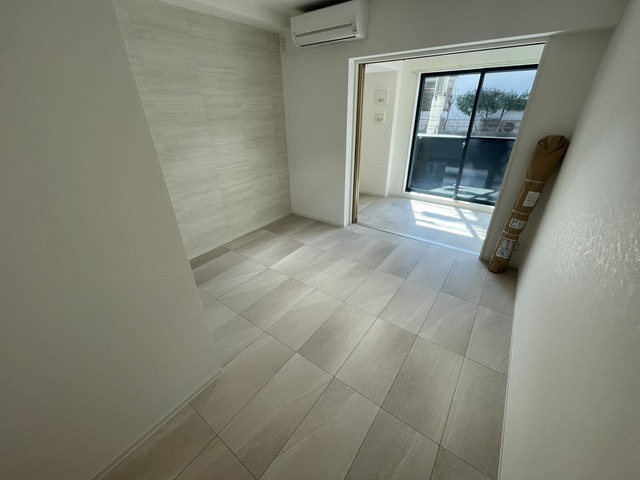 S-MOVE庚午北の居間・リビング