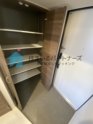 RESIDENCE花畑の玄関|きれいな玄関です