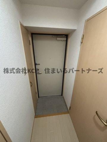 桜レジデンシャルの玄関|収納もある玄関です
