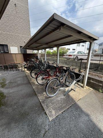 桜レジデンシャルの駐車場|カースペースがあります