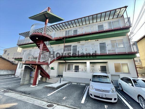 フォーチュネイト吹屋のエントランス