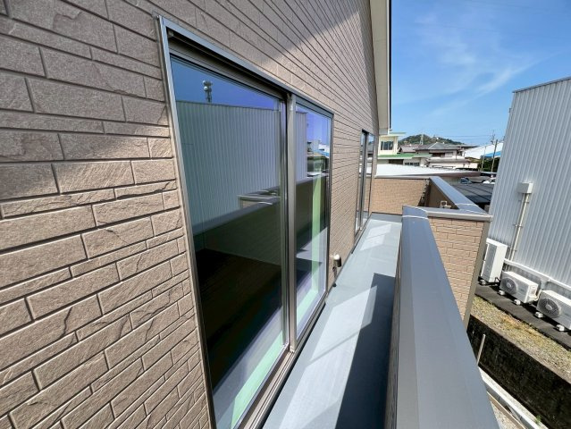 島田市中溝町　新築住宅のバルコニー