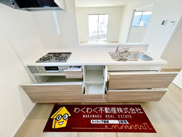 島田市中溝町　新築住宅のキッチン