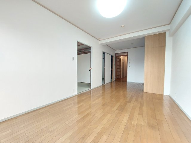 狭山レークハイツ2号館の居間・リビング