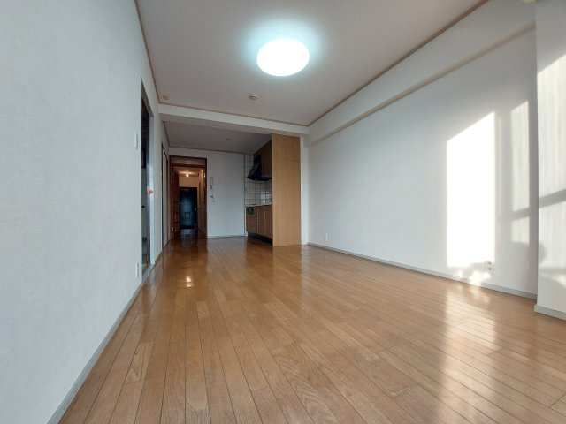 狭山レークハイツ2号館の居間・リビング