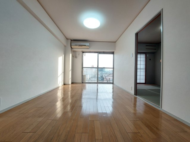 狭山レークハイツ2号館の居間・リビング