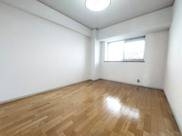 狭山レークハイツ2号館の洋室