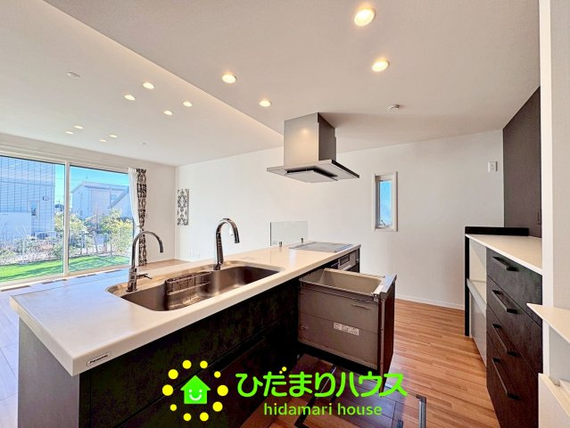 羽生市中岩瀬　中古一戸建て　のキッチン