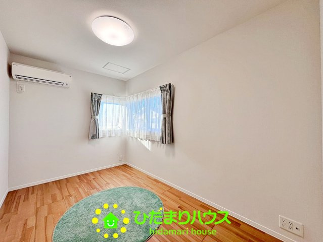 羽生市中岩瀬　中古一戸建て　の洋室