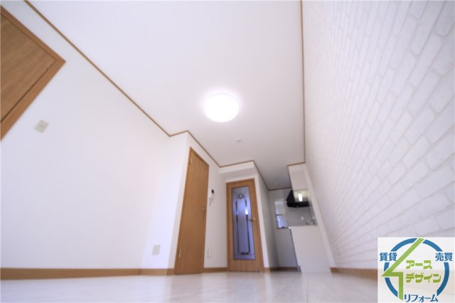 フォレスト江井島の居間・リビング|※類似部屋