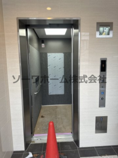 NODE京都の設備|カットキー付きのエレベーターでございます。