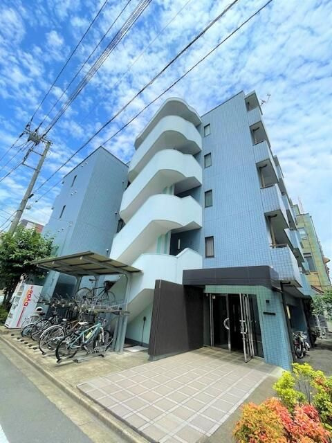 フラタニティ赤羽の外観