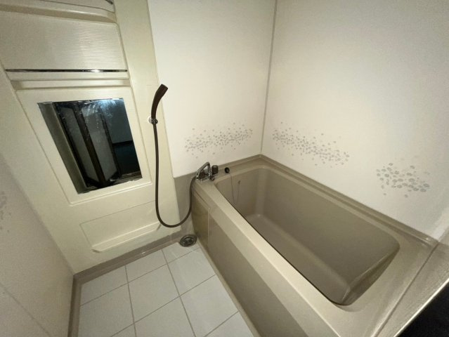 ビバリーマンションの浴室