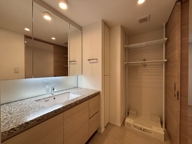 【独立洗面台】