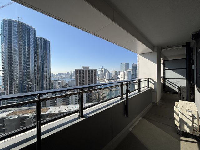 【バルコニー】