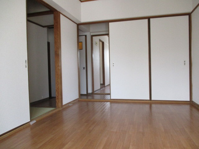 【居間・リビング】 | 光ハイツ | きれいなお部屋です