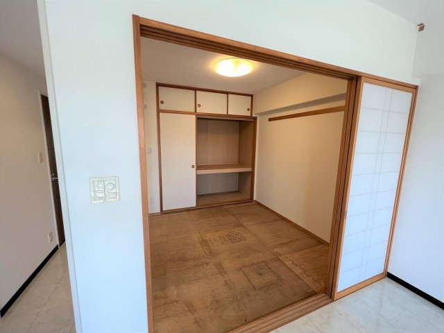 ライオンズ宜野湾マリンシティの和室