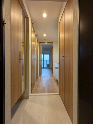 【玄関】 | エスリード ザ・グレア大阪 | きれいな玄関です