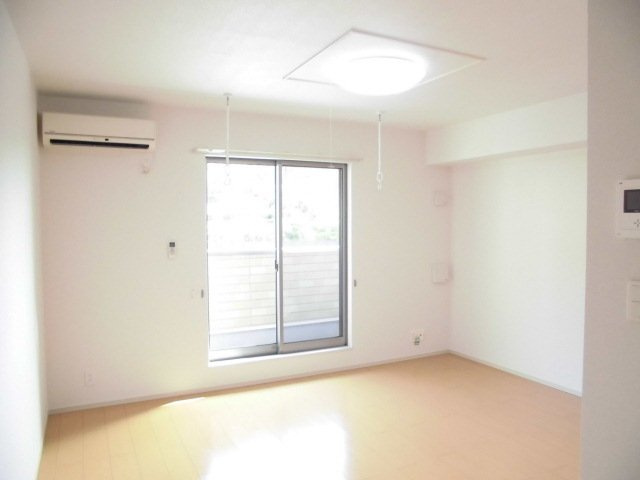 ＰＬＡＹ＆ＳＩＮＧＳの居間・リビング|ゆったり過ごせる居間です